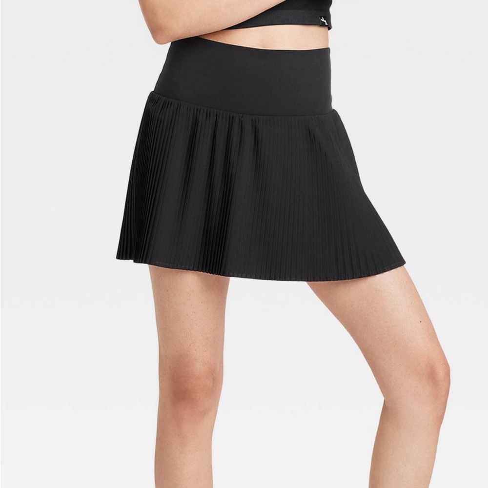 JoyLab Black Mini Pleated Skirt